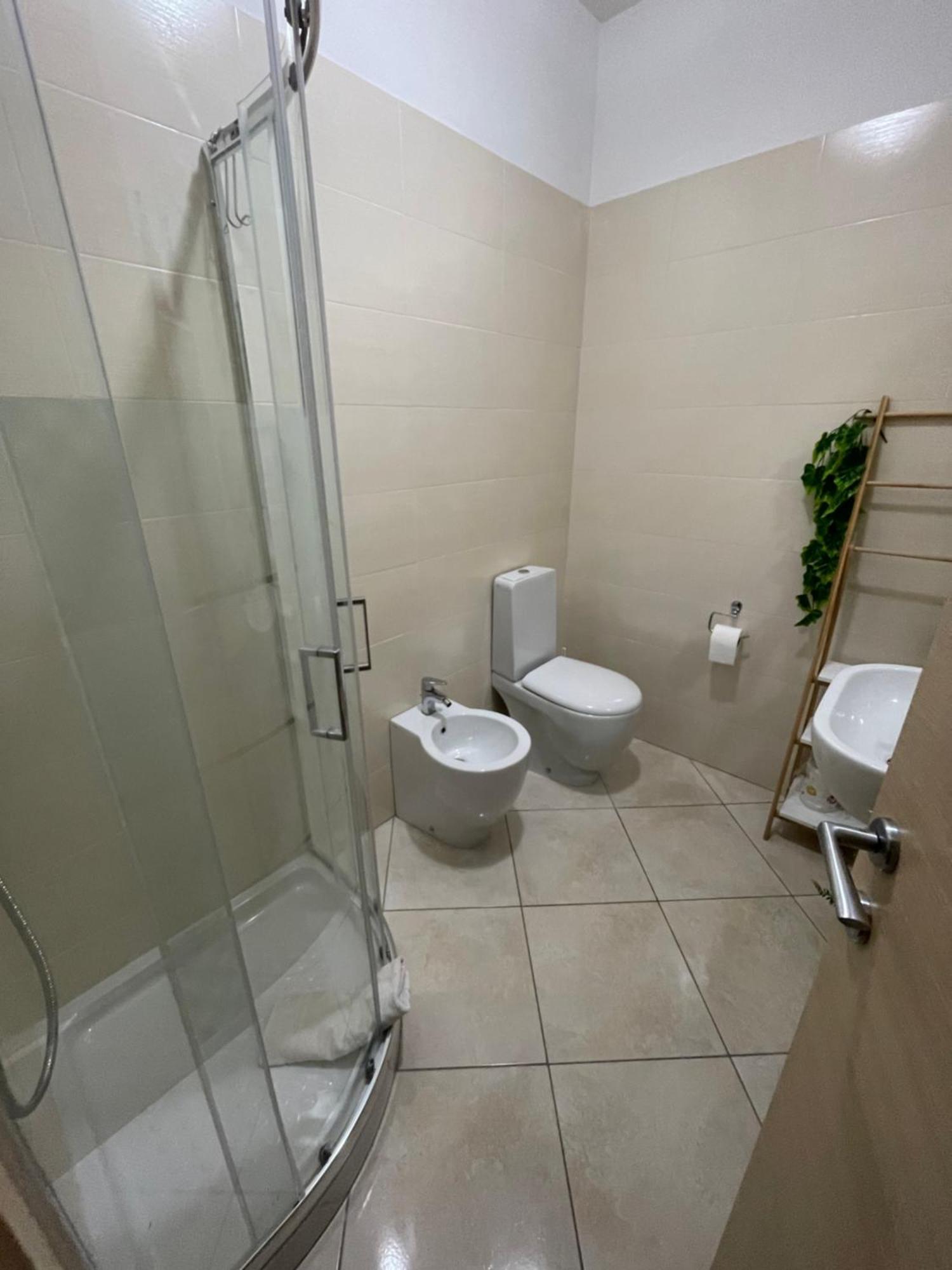 Camere Aeroporto Cagliari Elmas 外观 照片